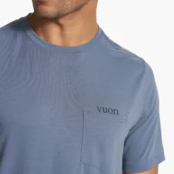 Current Pocket Tee | Azure -Deals Haute Drape Store V1007AZR FA23 M ECOMM TOPS DETAIL 8 e6356e84 3a4f 4fd4 92ac 5bec34871354