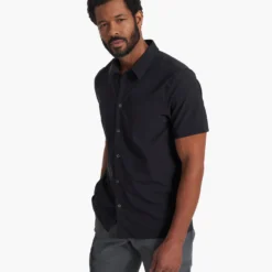 Short Sleeve Manhattan Button Down | Black -Deals Haute Drape Store V1024BLK SP23 M ECOMM TOPS TOP 0514 1X1 97914d67 5ac1 48ac a40c 4601f3488a9f