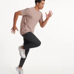 Strato Tech Tee | Umber Heather -Deals Haute Drape Store V126HUM SP23 M ECOMM TOPS DETAIL 3639 1x1 3427e829 db24 4fe6 96df 6f01b7fb72e5