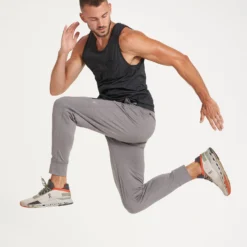 Tradewind Performance Tank | Black Heather -Deals Haute Drape Store V142HBK 22SP M ECOMM TANKS FULL 4 8a68d342 9072 452c 86bf 62e560e490b0