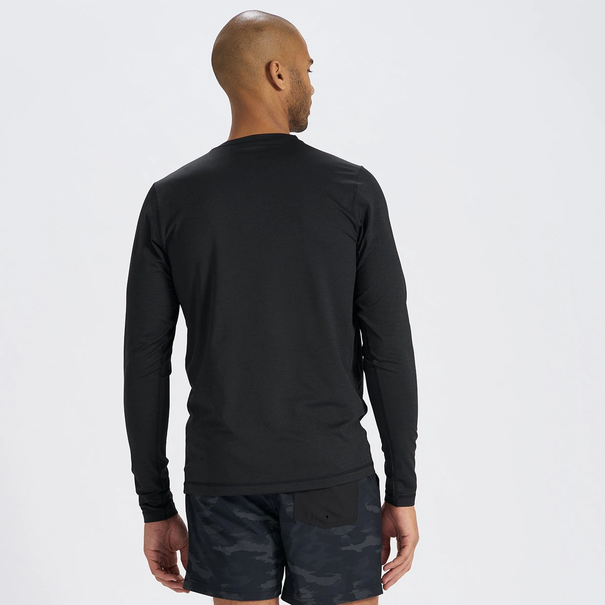 Long-Sleeve Tradewind Performance Tee | Black 3 Long-Sleeve Tradewind Performance Tee | Black - Image 3