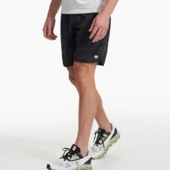 Banks Short | Black Camo -Deals Haute Drape Store V330BCM SP19 M ECOMM DETAIL 3170 1x1 8267c218 d50e 4457 81bf a79ebc66efef