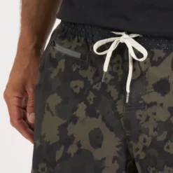 Banks Short | Oregano Camo Flower -Deals Haute Drape Store V330CFO 7 8d32dbba efc7 4911 8ae4 dca5fc746020