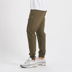 Transit Jogger | Evergreen -Deals Haute Drape Store V417EVG 2 update