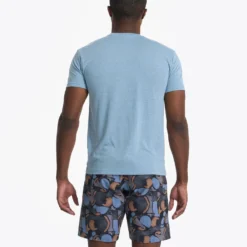 V1 Vuori Wordmark Logo Tee | Light Cloud -Deals Haute Drape Store V901LCL 00773