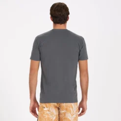Ridge Reflection Tee | Charcoal -Deals Haute Drape Store V965CCL 2